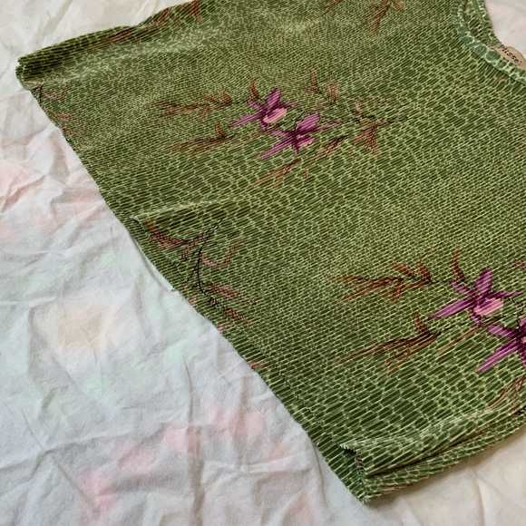 SOLD Reworked vintage green funky print tank top - Picture 3 of 5